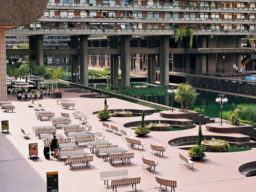 Barbican Estate / DSC03508_PerfectlyClear_VSCO.JPG · Stephen © Copyright