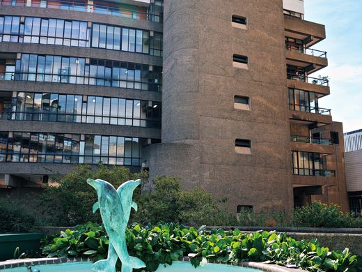 Barbican Estate / DSC04138_PerfectlyClear_VSCO.JPG · Stephen © Copyright