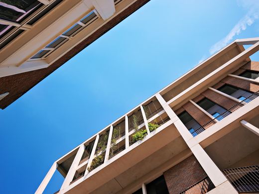 Kingston University Town House / DSC01478_PerfectlyClear_VSCO.JPG · Stephen © Copyright
